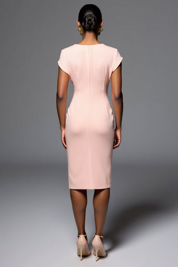 Robe de travail midi fourreau rose froncé